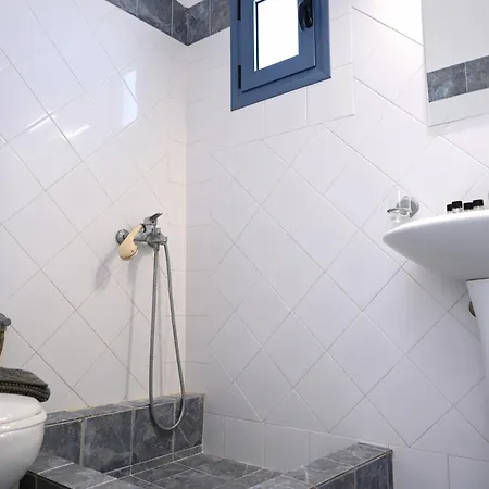Bed & Breakfast Oneiro Kythnos 3*